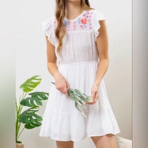 mine NWOT White Mini Dress Sleeveless Embroidered Multicolor Floral Women's sz L